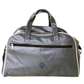 Grau Sporttasche mit Seitentasche, Schuhfach, ideal für Boxhandschuhe und Boxzubehör, 35L Kapazität, robustes Design.